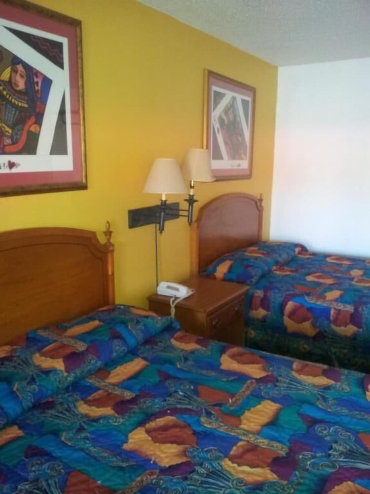 Motel Deluxe Inn
