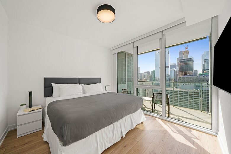 Hotel Level Chicago - River North