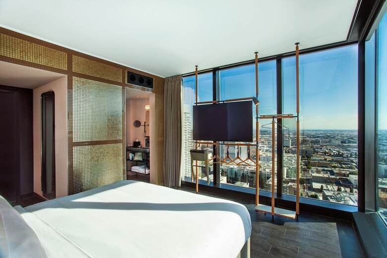 Hotel Moxy Downtown Los Angeles