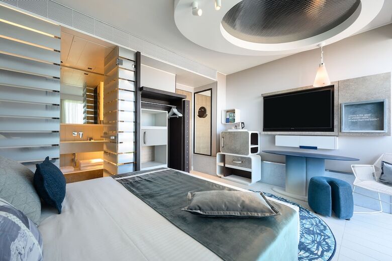 Hotel Port Tower By Isrotel Design