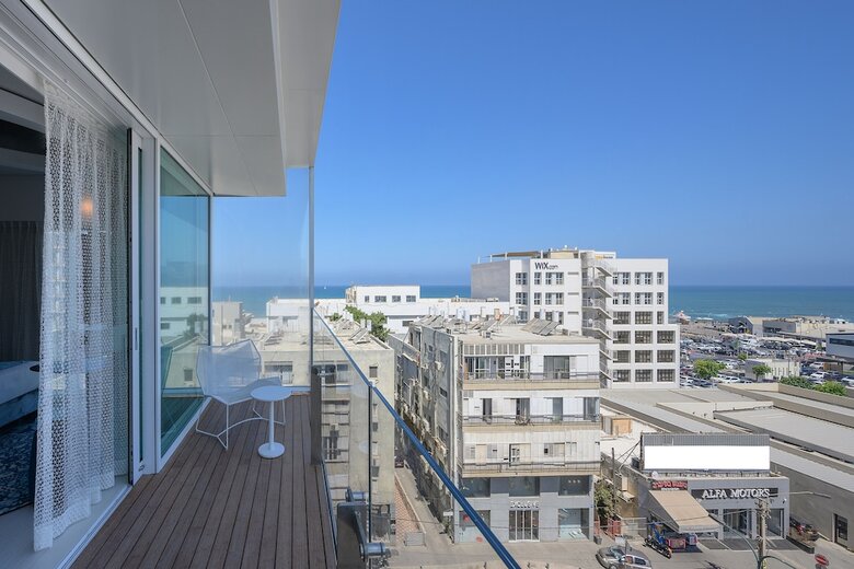 Hotel Port Tower By Isrotel Design