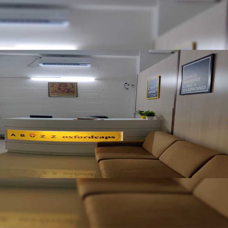 Hotel Abuzz Oxfordcaps Dehradun - Campus Accommodation