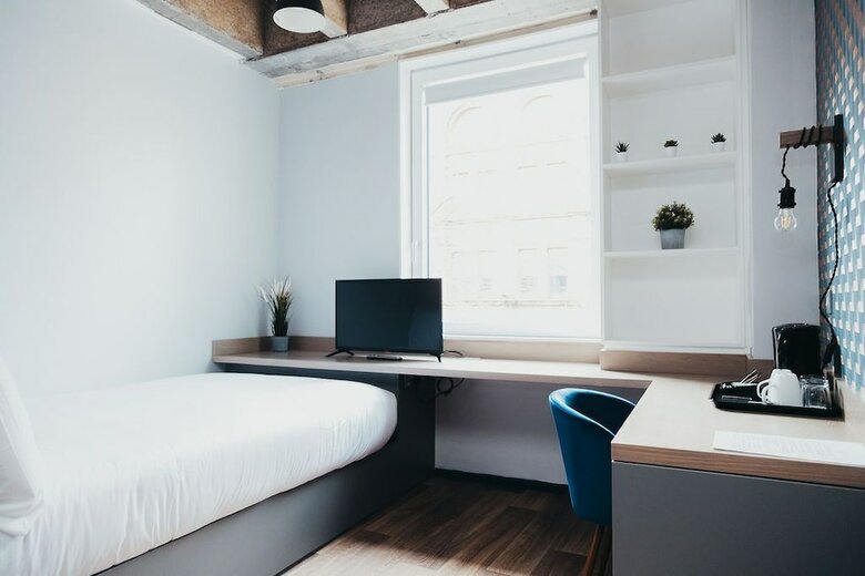 Hotel Quarter By Warren Collection