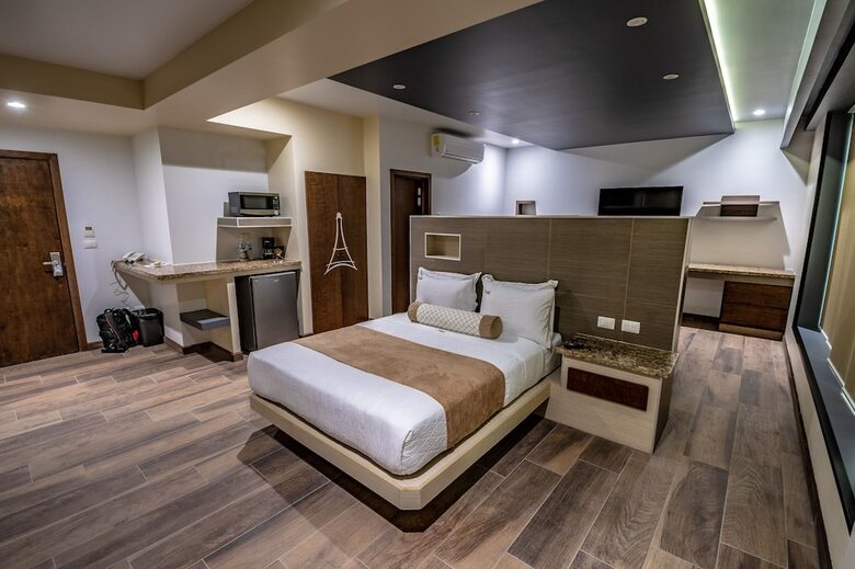 Hotel Eiffel