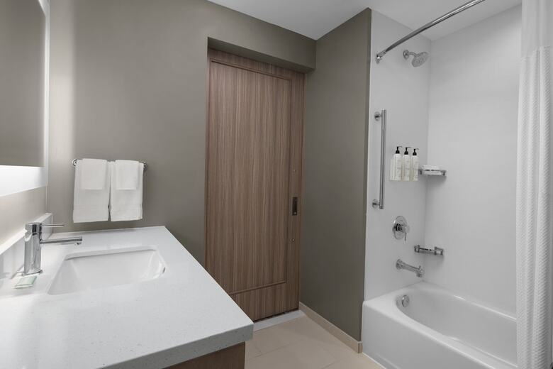 Hotel Springhill Suites By Marriott Myrtle Beach Oceanfront