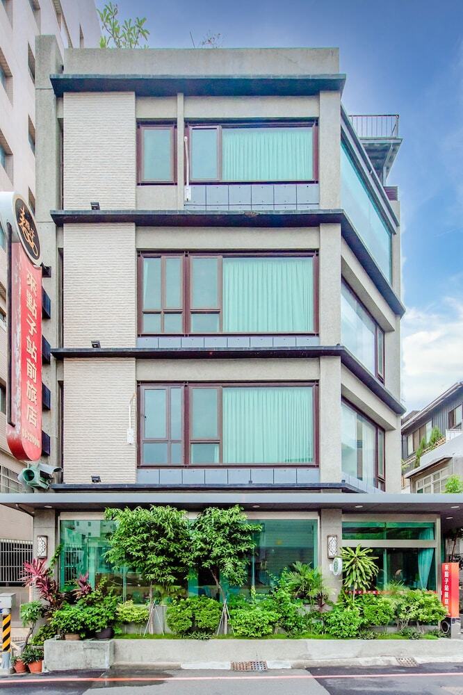 Bed & Breakfast Lightness Hotel