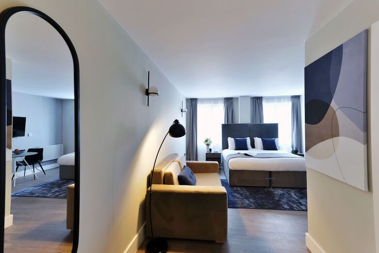 Hotel The Residen