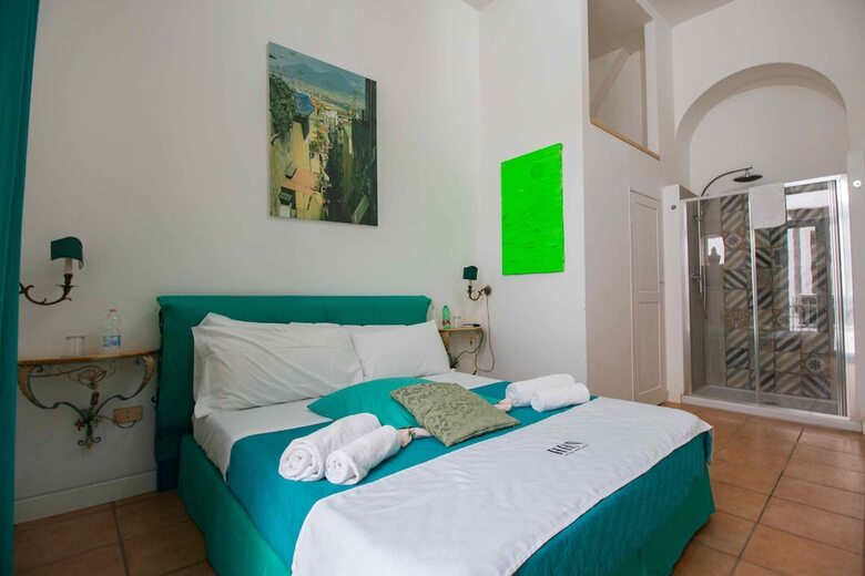 Carafa's Central Apartments