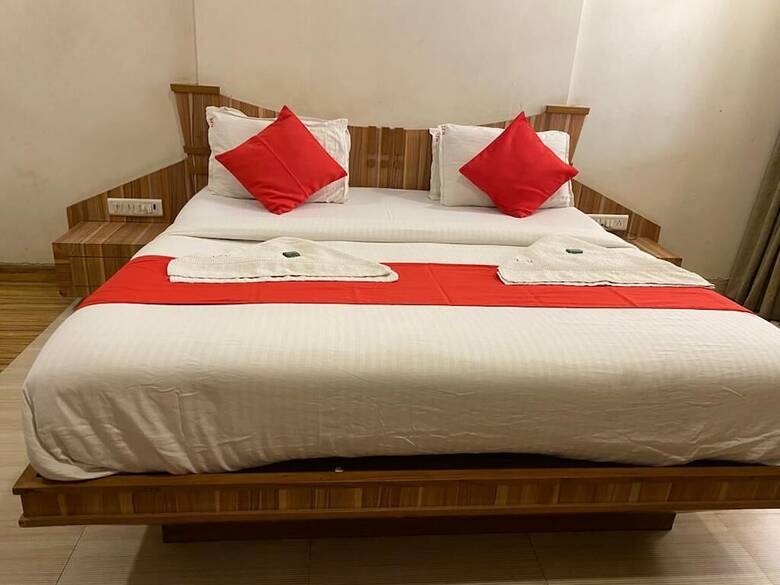 Hotel Praveen International