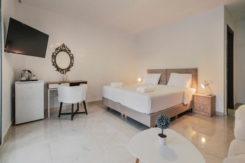 Hotel Bamboo Suites Adults Only
