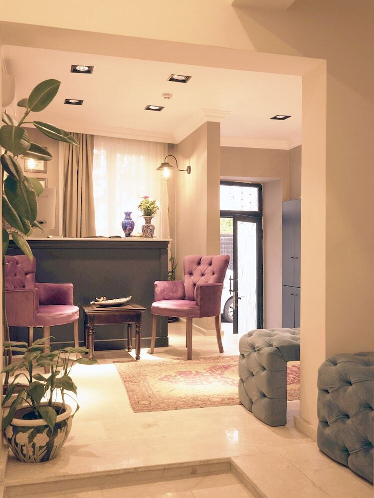 The Laila Hotel