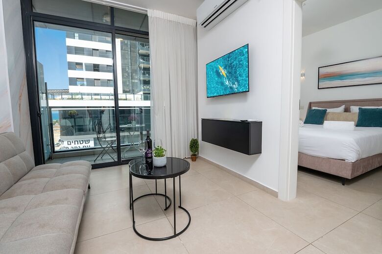 Hi - Yam Seaview Apartments & Suites
