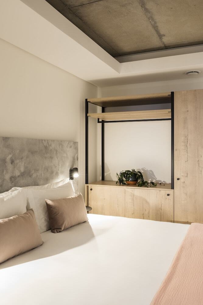 Home Suite Hotels Station House