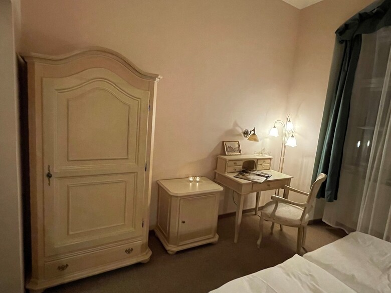 Hotel U Cervene Zidle