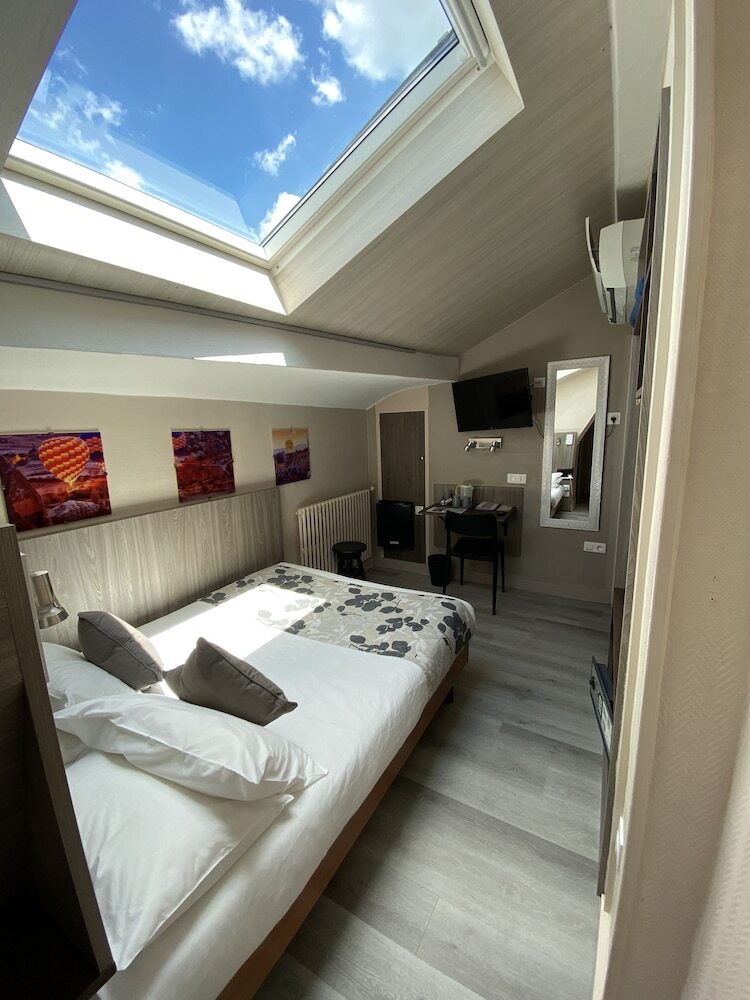 Le Strasbourg Hotel