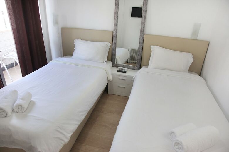 Lisbon Suite Home