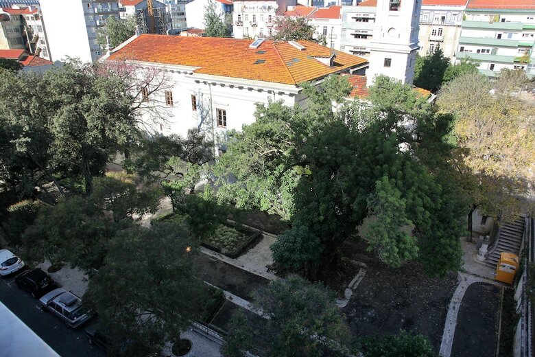 Lisbon Suite Home