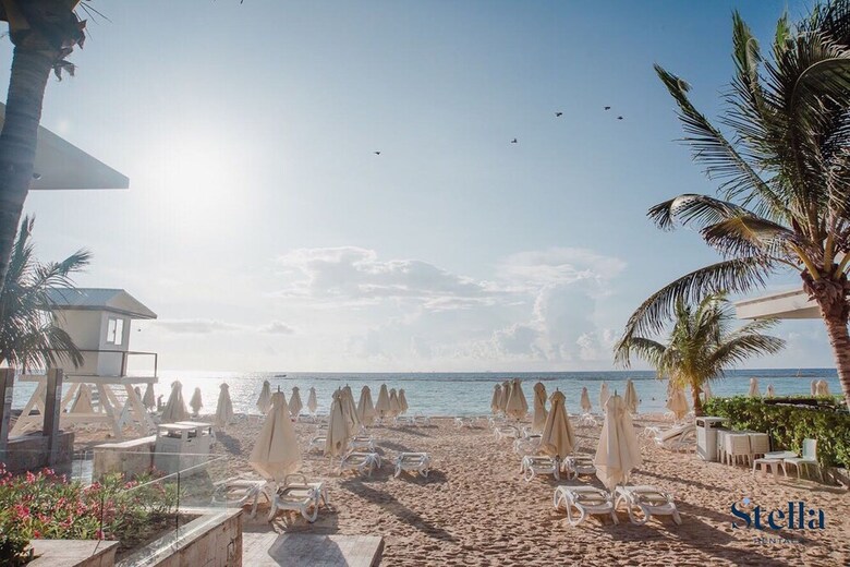 Apartamentos Grand Oceanview Condo With Rooftop Pools