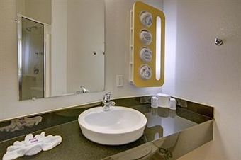 Motel 6 Fort Worth Northlake Speedway