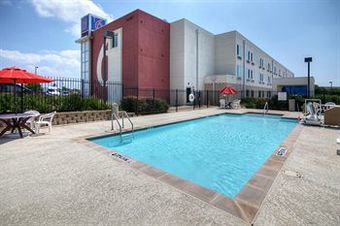 Motel 6 Fort Worth Northlake Speedway