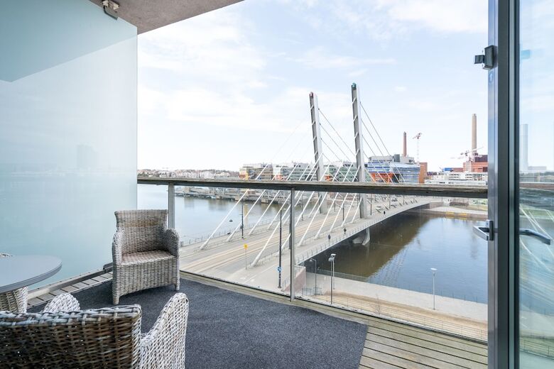 Hiisi Hotel Helsinki J�tk�saari