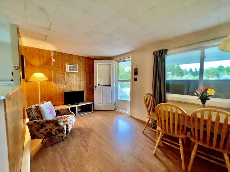 St Lawrence Motel