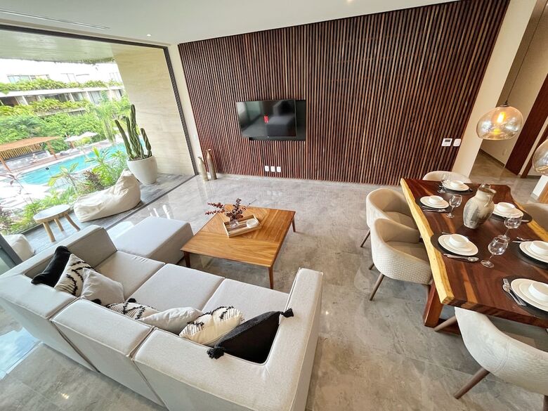Mistiq Tulum