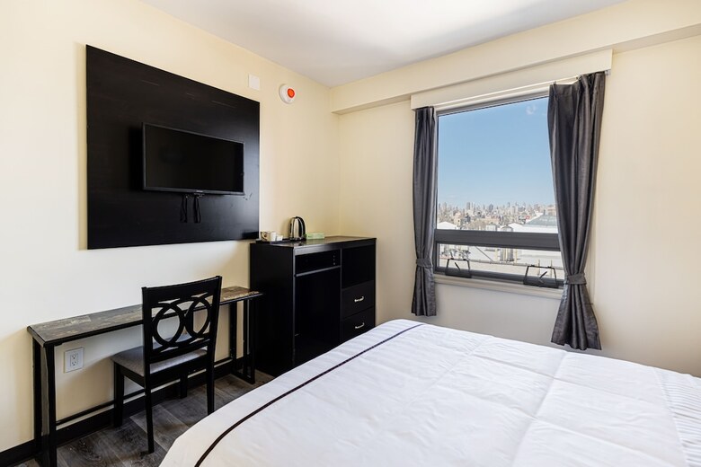 Astoria Inn Laguardia Hotel
