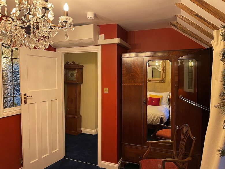 Aparthotel Staycations Maldon Suites