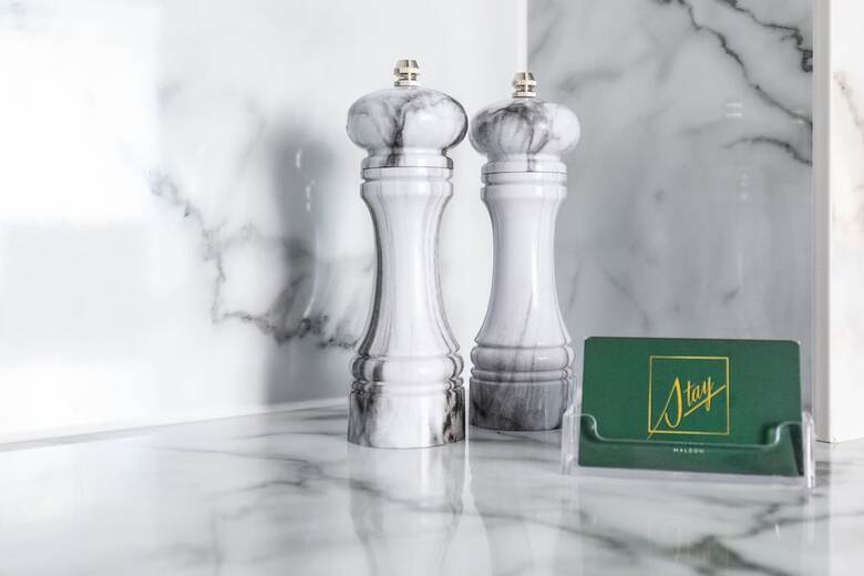 Aparthotel Staycations Maldon Suites