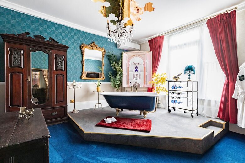 Aparthotel Staycations Maldon Suites