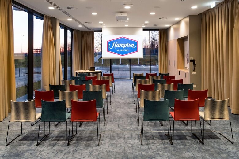 Hotel Hampton By Hilton Riga Airport