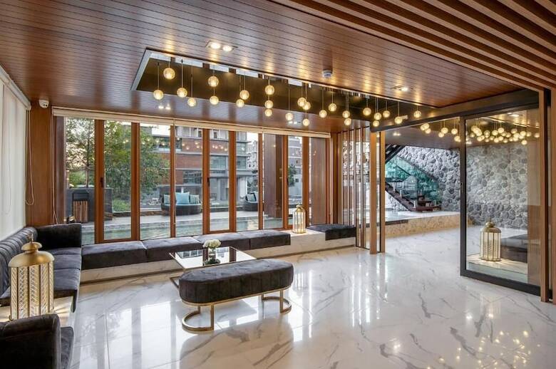Orion Hotel & Residence