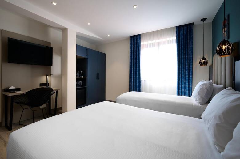 Hotel Spark By Hilton Luton