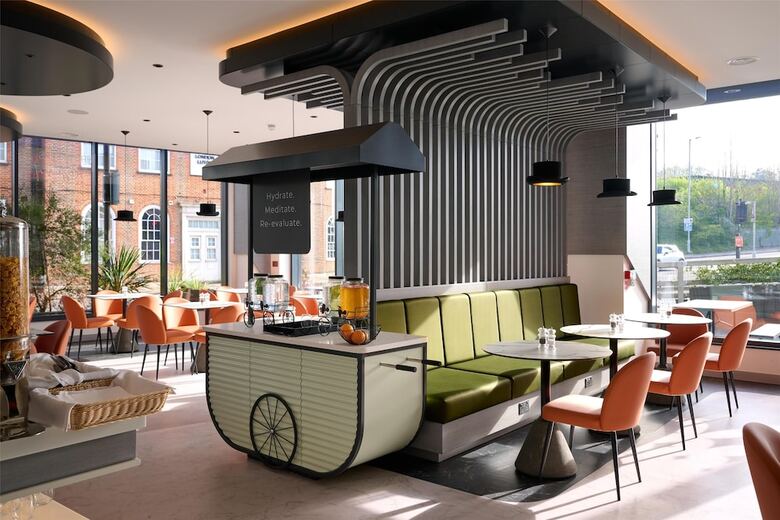 Hotel Spark By Hilton Luton