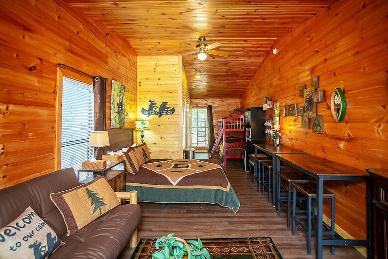 Hotel Bigfoot Lodge Room One