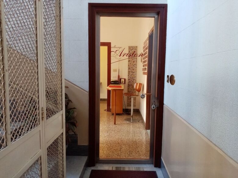 Hotel Ariston