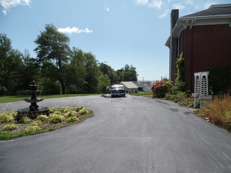 Bed & Breakfast Captain Sweetser's Inn