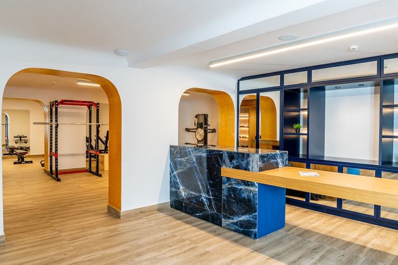 Hotel Cresanto Luxury Suites