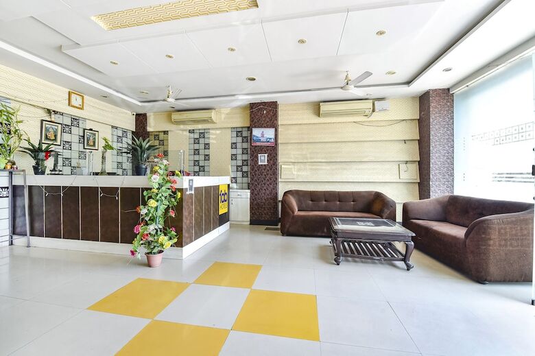 Hotel Fabexpress King Mansion
