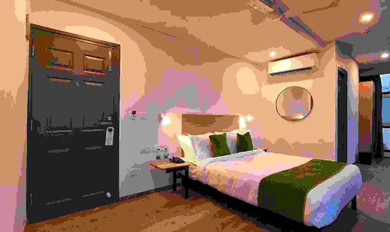 Fabhotel Ace I