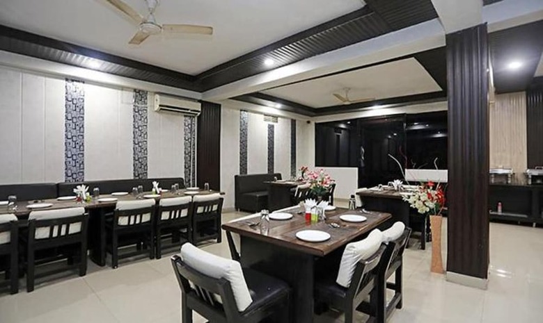 Fabhotel Taj Castle