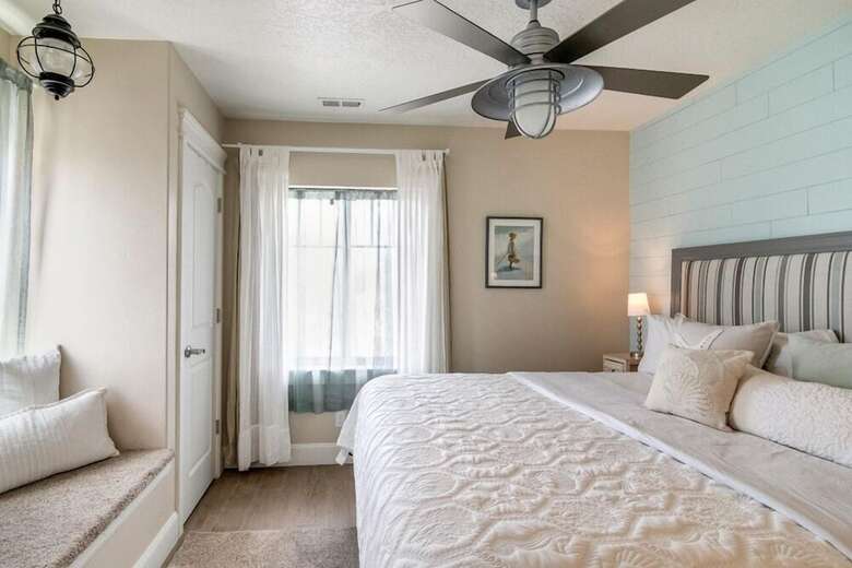 Hotel Aspenwood Manor