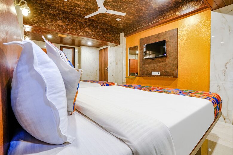 Hotel Fabexpress Yatri Inn
