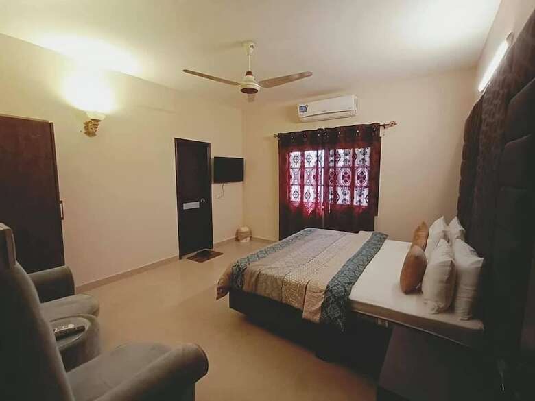 Hotel Defence Inn