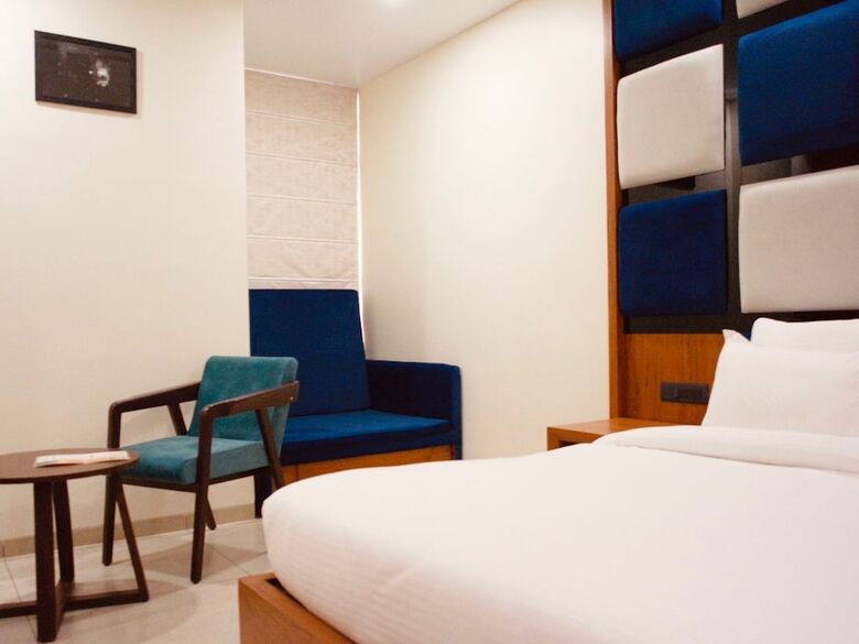 Hotel The Century Stays