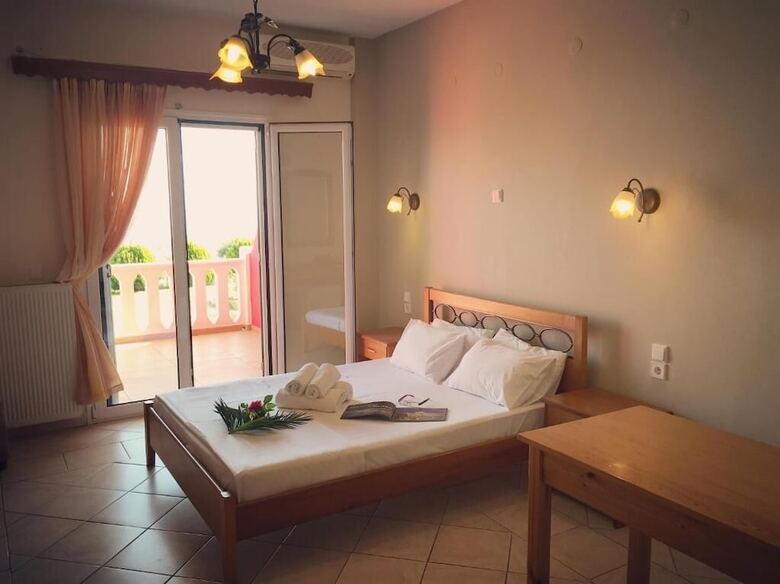 Villa Thomas Nakas