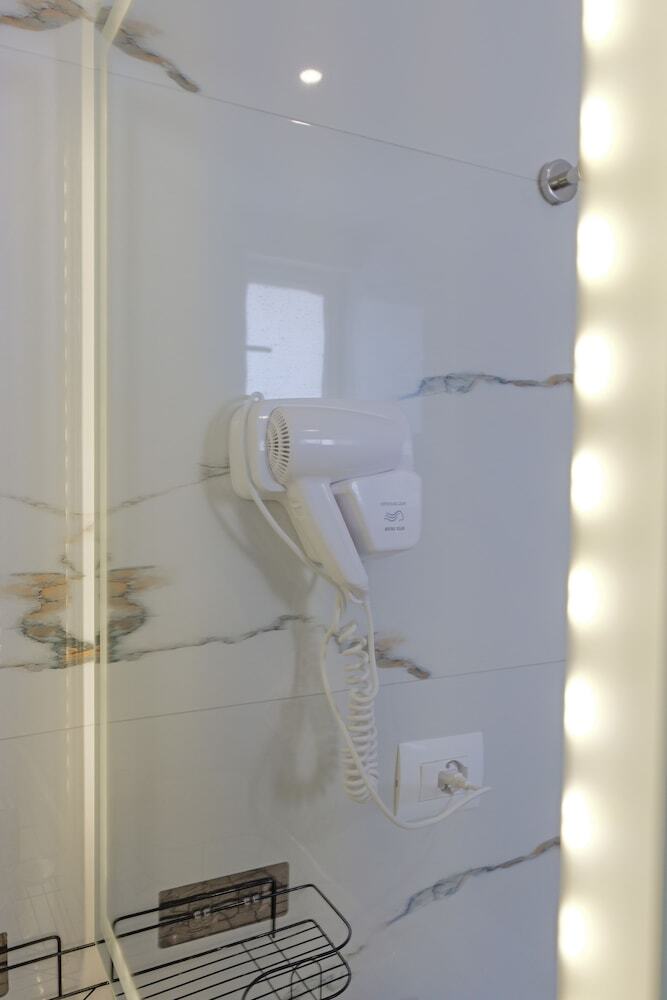 Hotel Vila Irdi