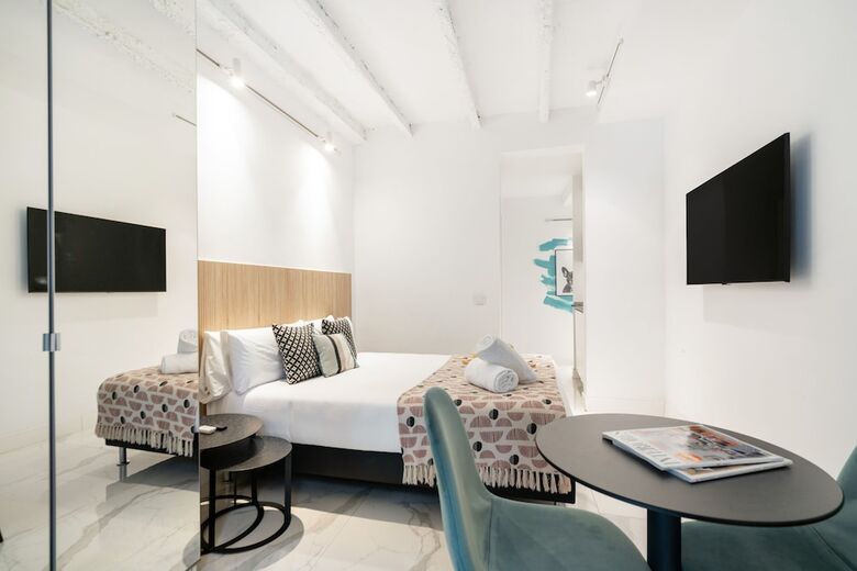 Aparthotel Dobo Madrid Luna
