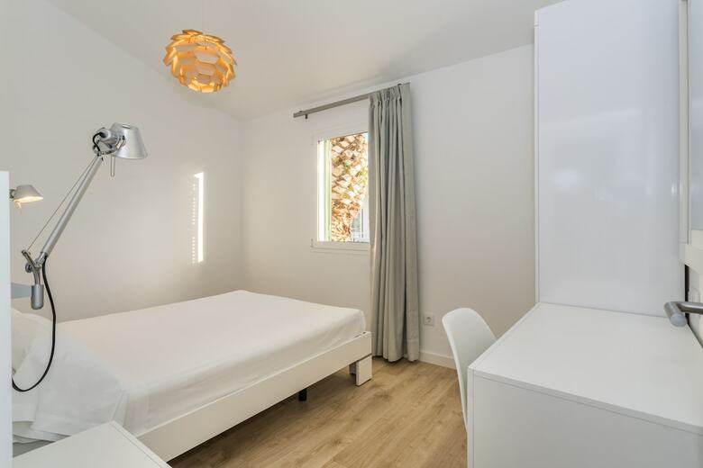 Aparthotel Apartaments Cales De Ponent